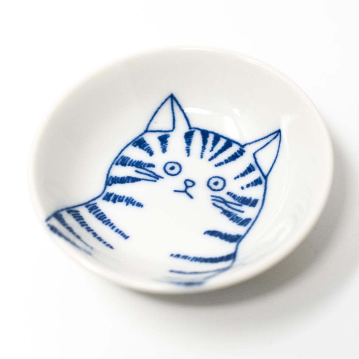 6 cat dishes pic