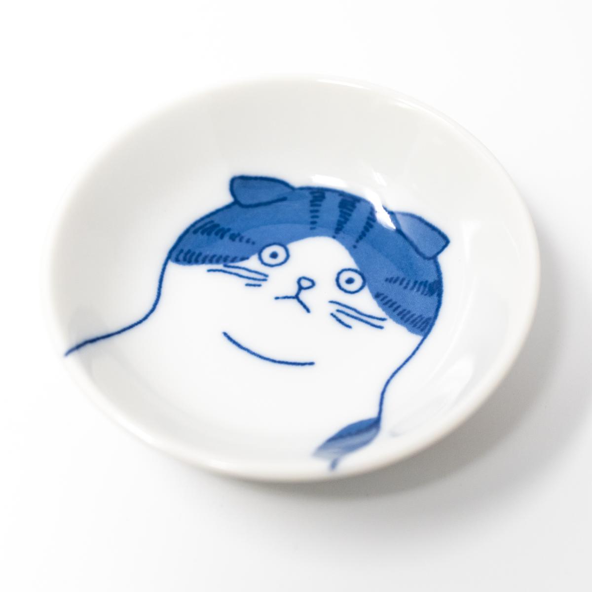 7 cat dishes pic