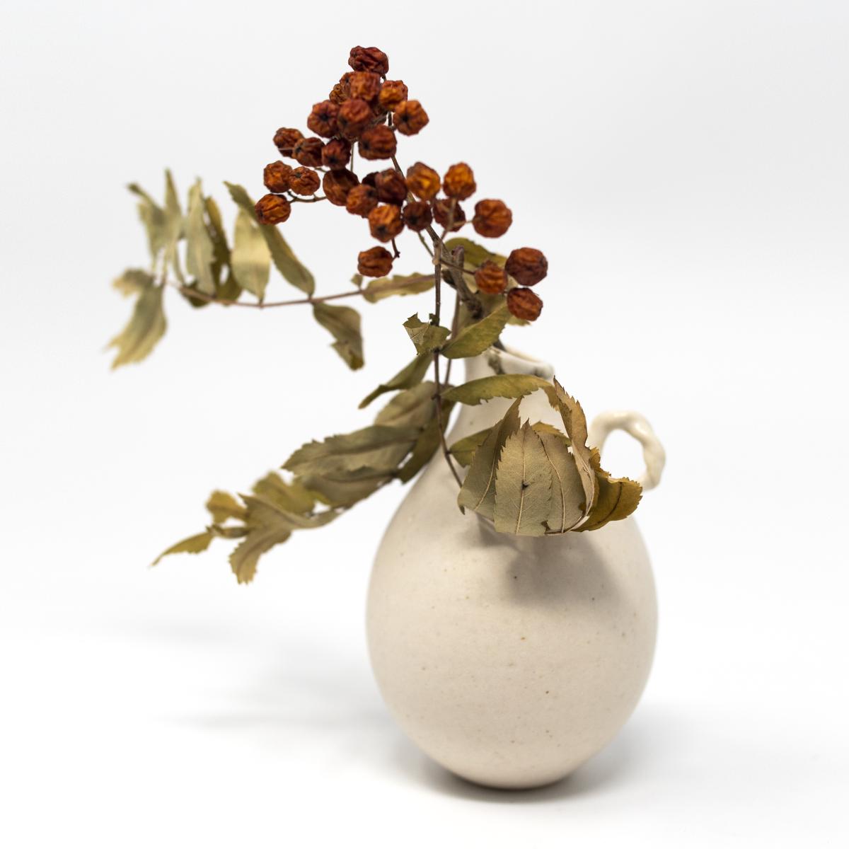 aya white vase flowers top angle