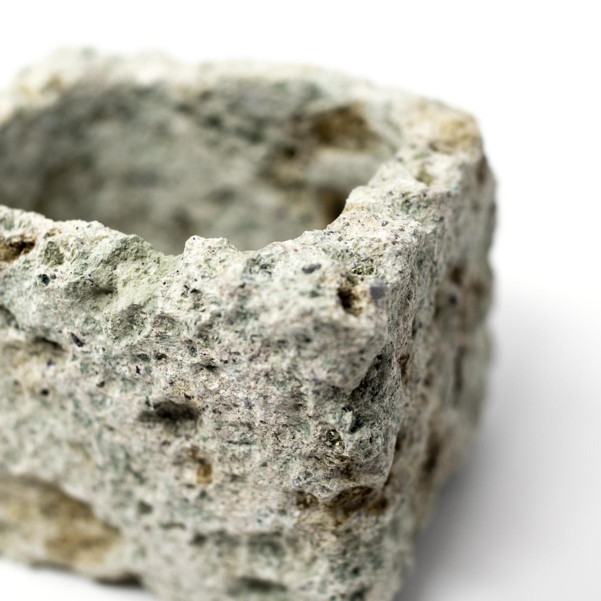 oya ishi stone 1 closeup