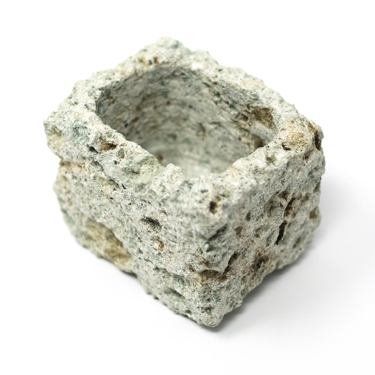 oya ishi stone 1 top front angle