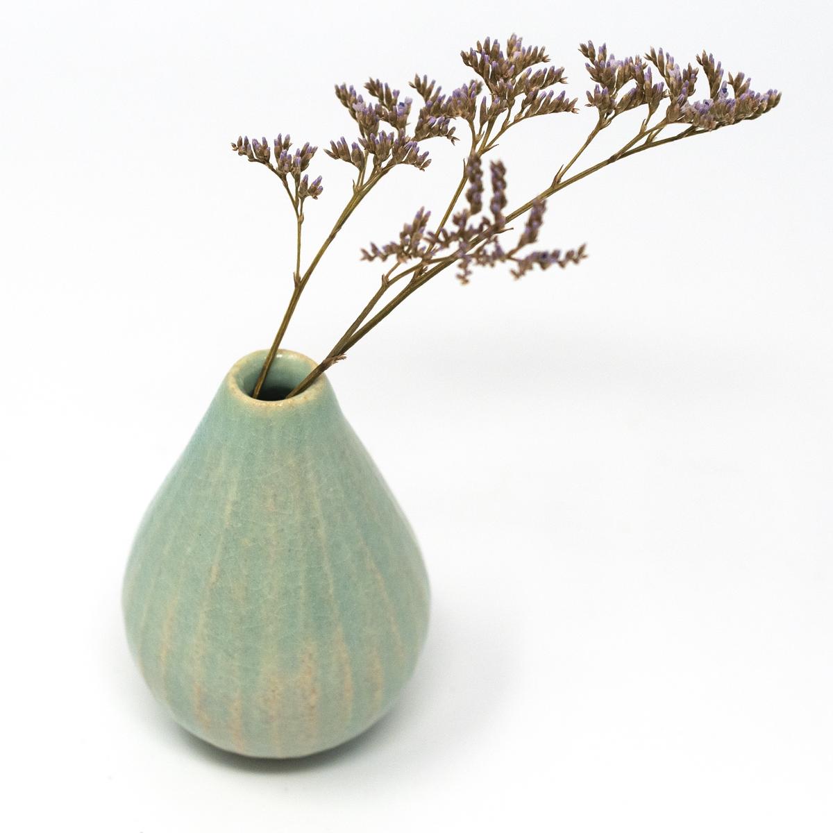 aya blue vase flower top