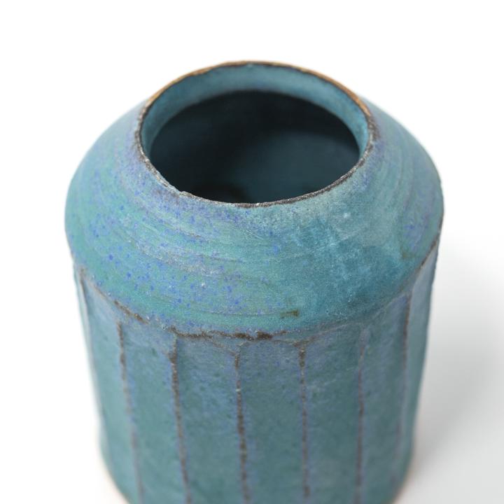 aya antique blue shinogi bud vase top closeup