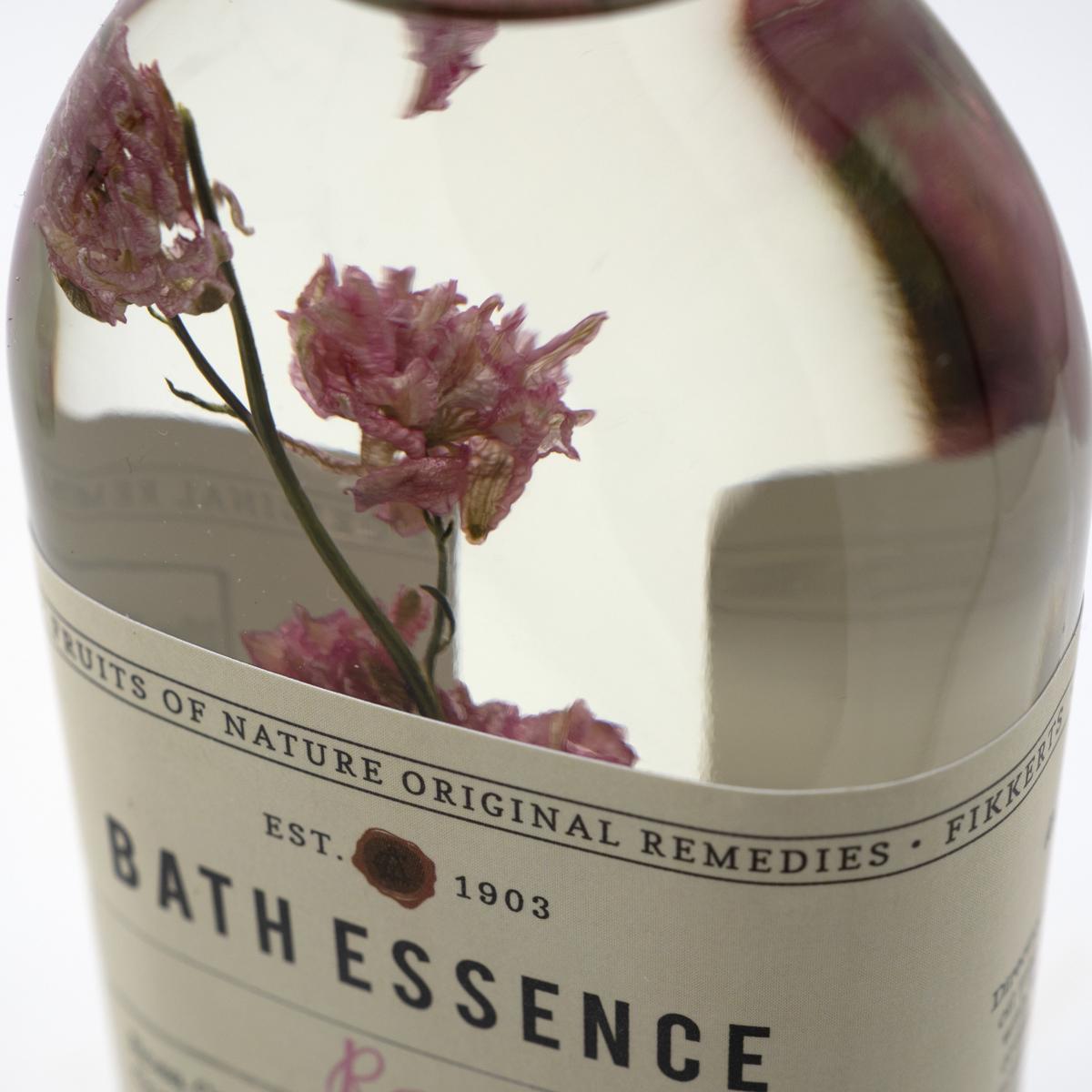 rose bath essence closeup