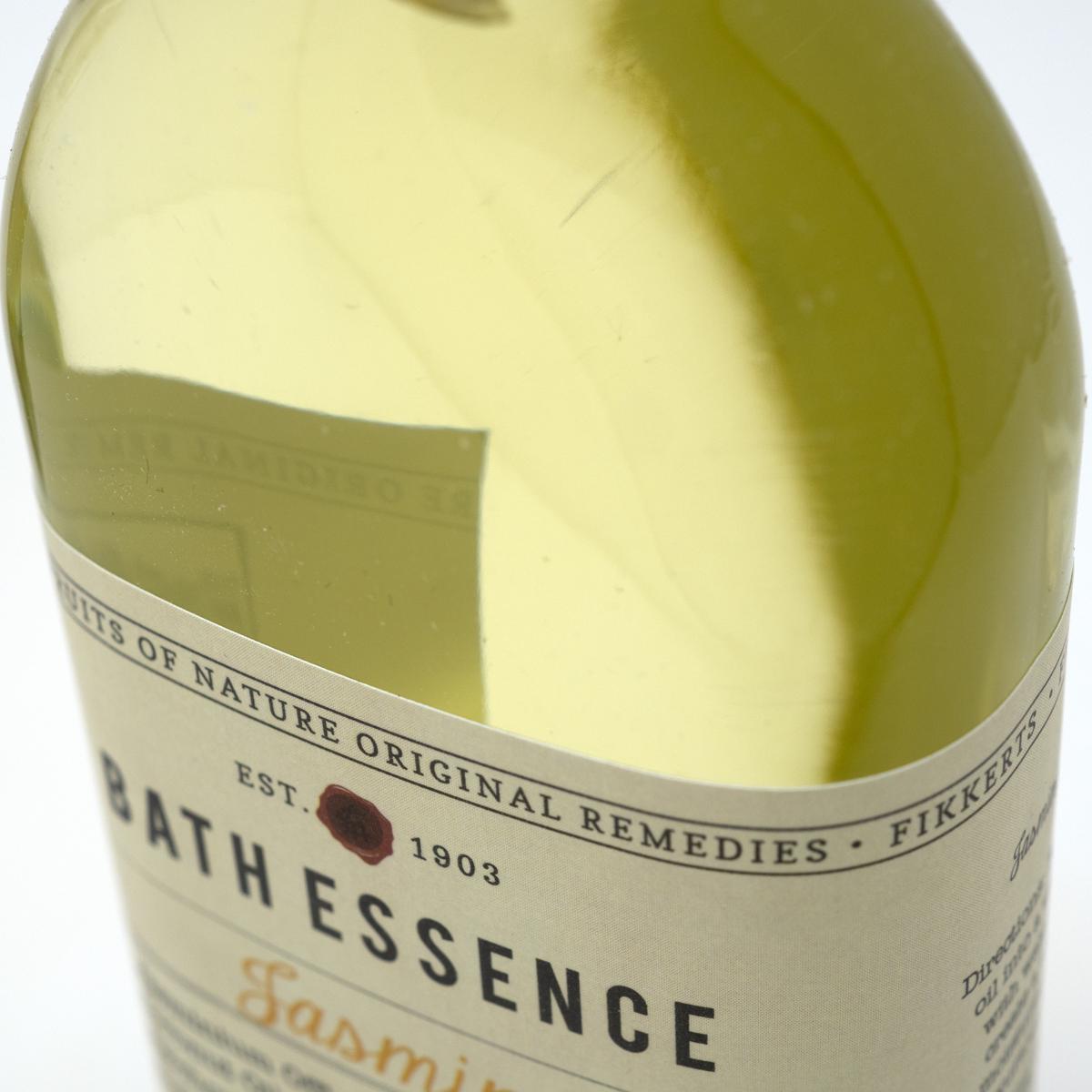 jasmine bath essence closeup