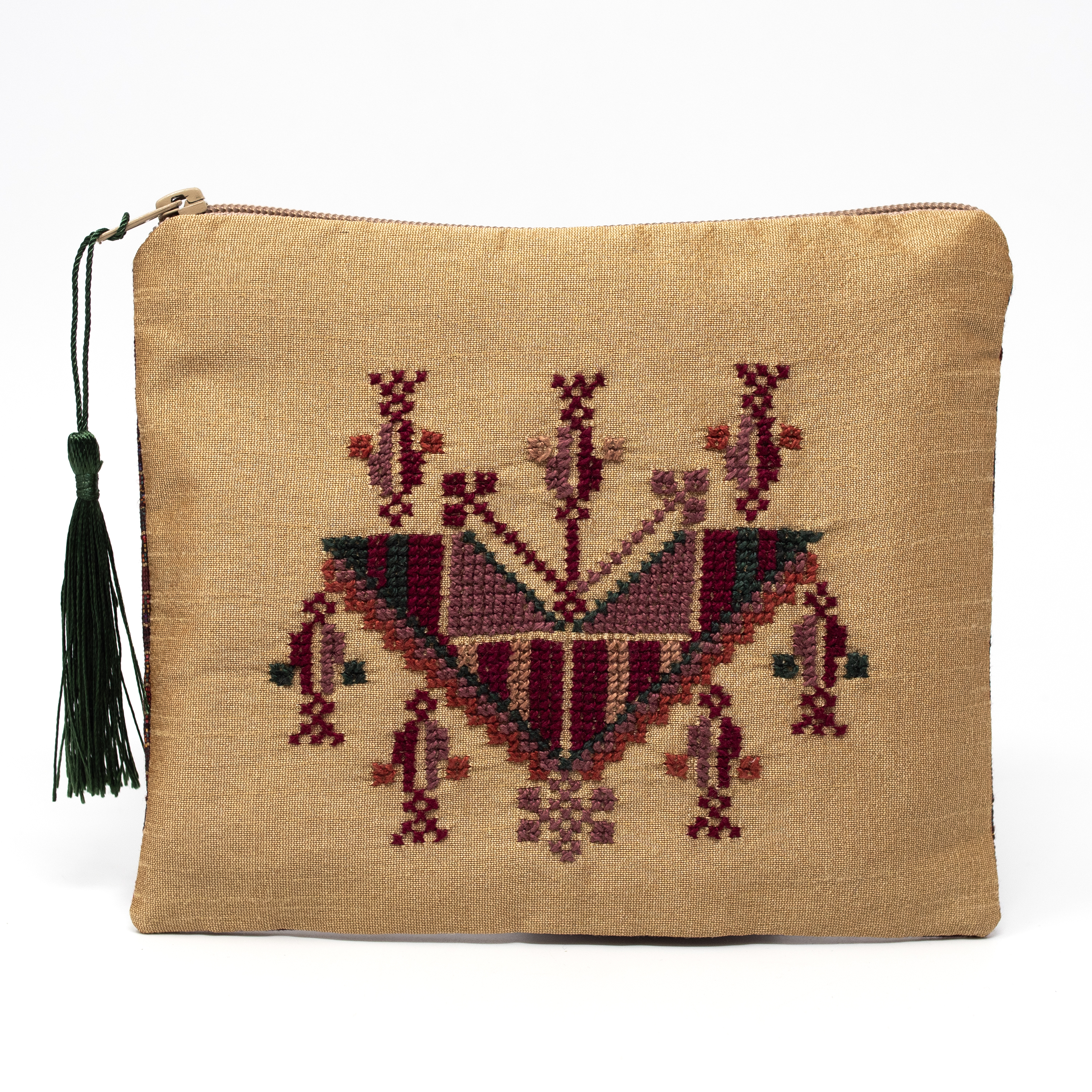 Image of Palestinian Tatreez Pouch: Qiladet Sarou