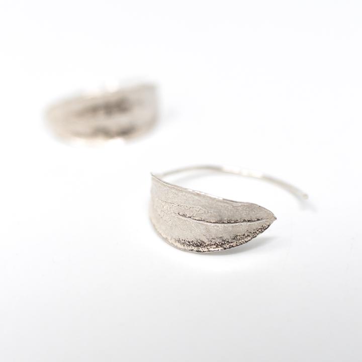 handmade palestine olive leaf ring closeup