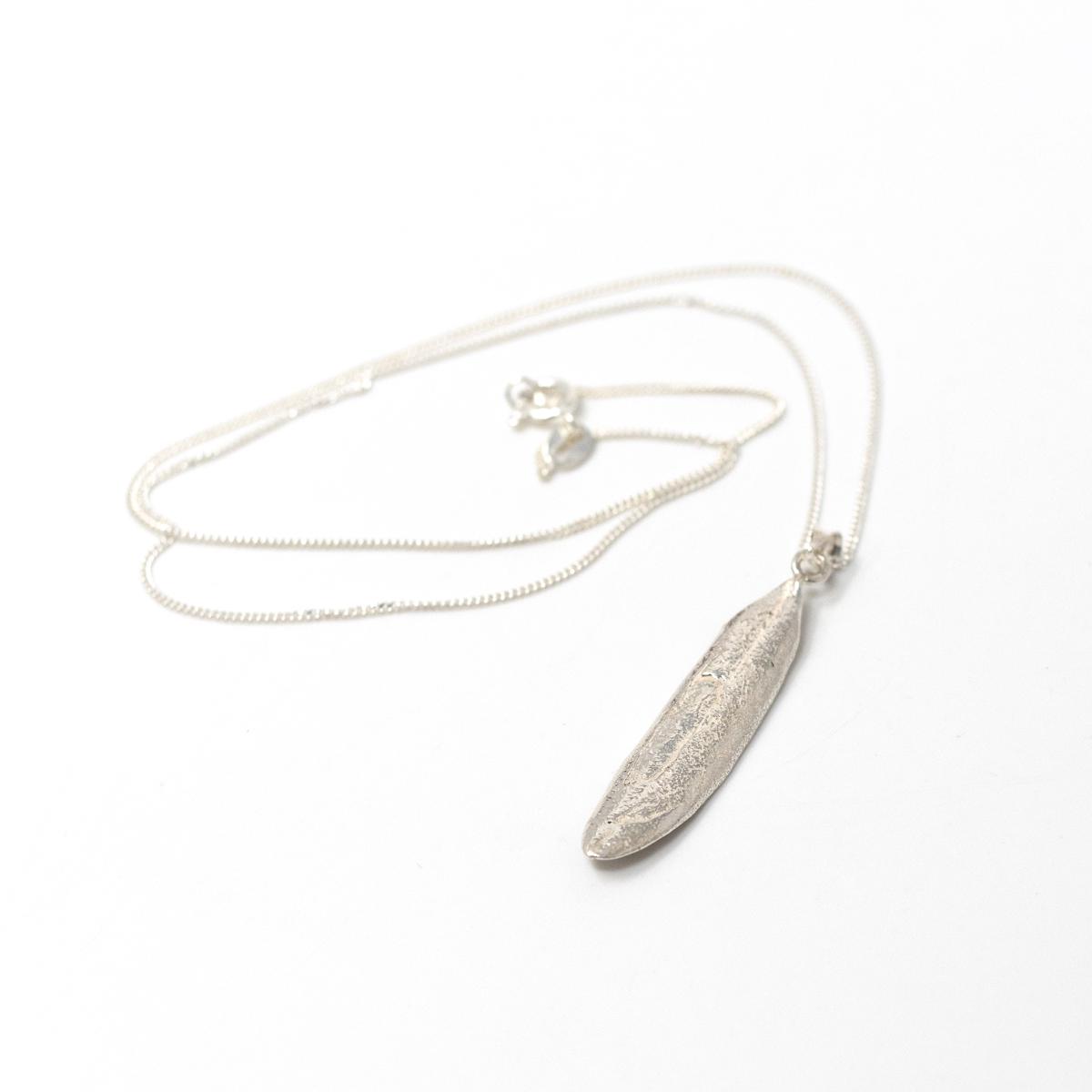 handmade palestine olive leaf necklace angle