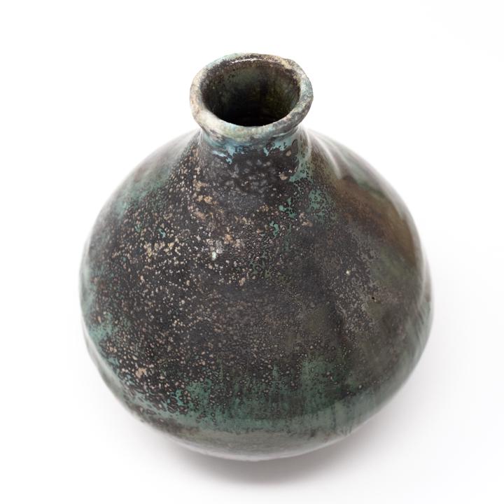 isao kimura blue black vase