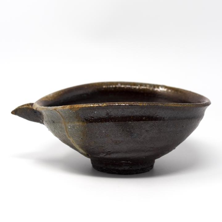 isao dark brown pitcher