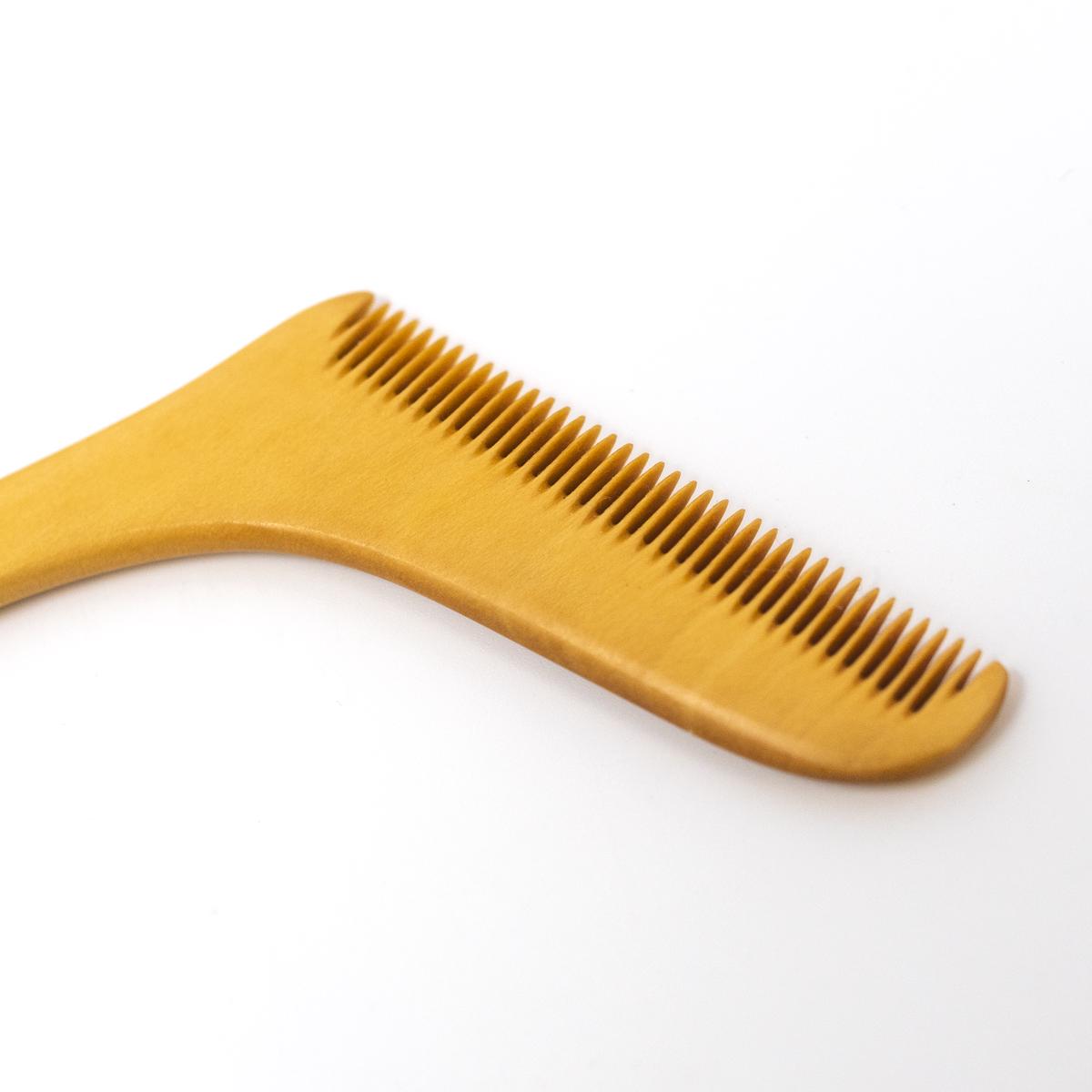 general comb closeup 2