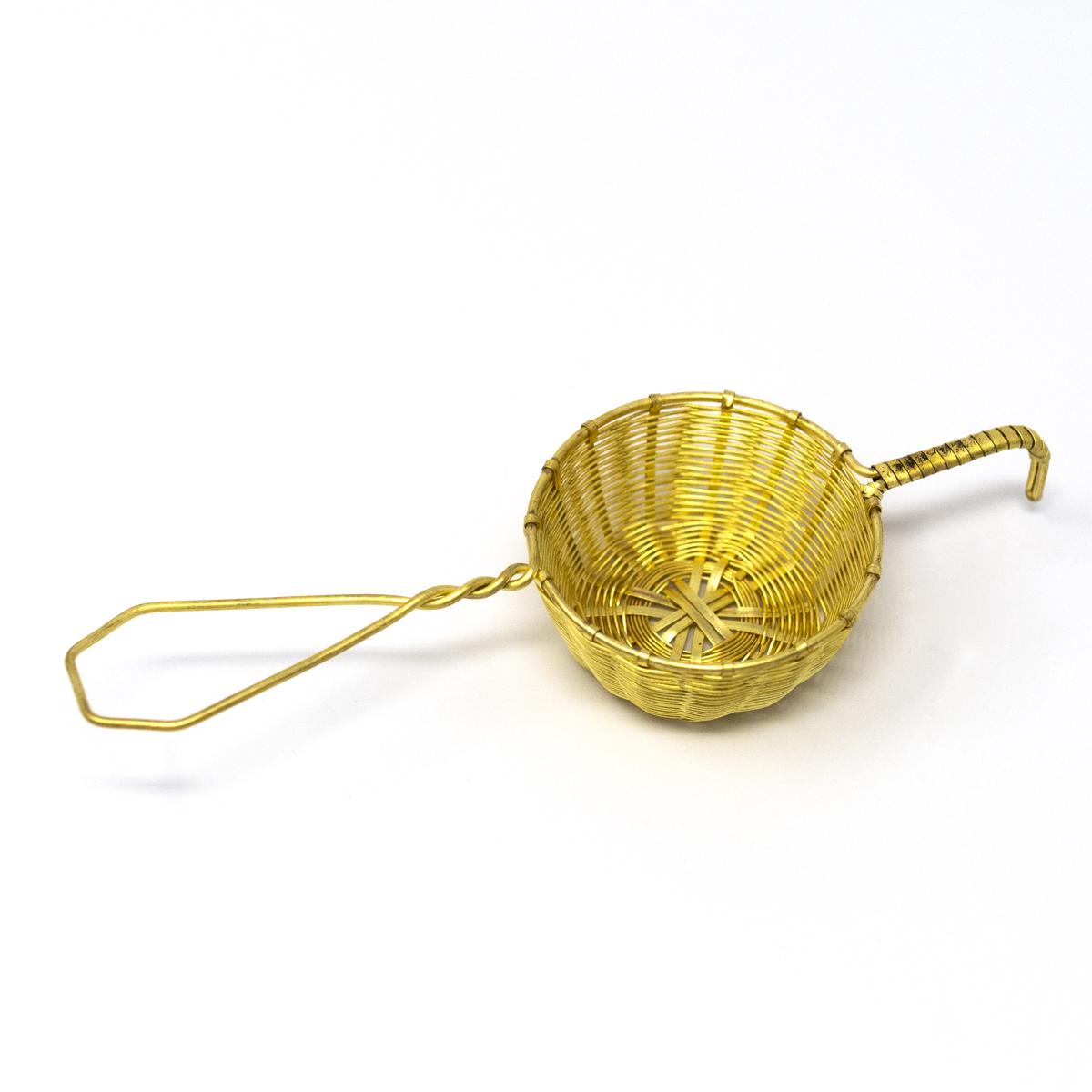 be oom tea strainer top angle