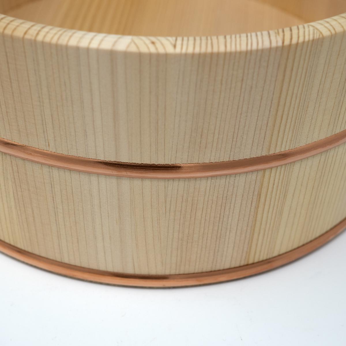 large bucket close (1)