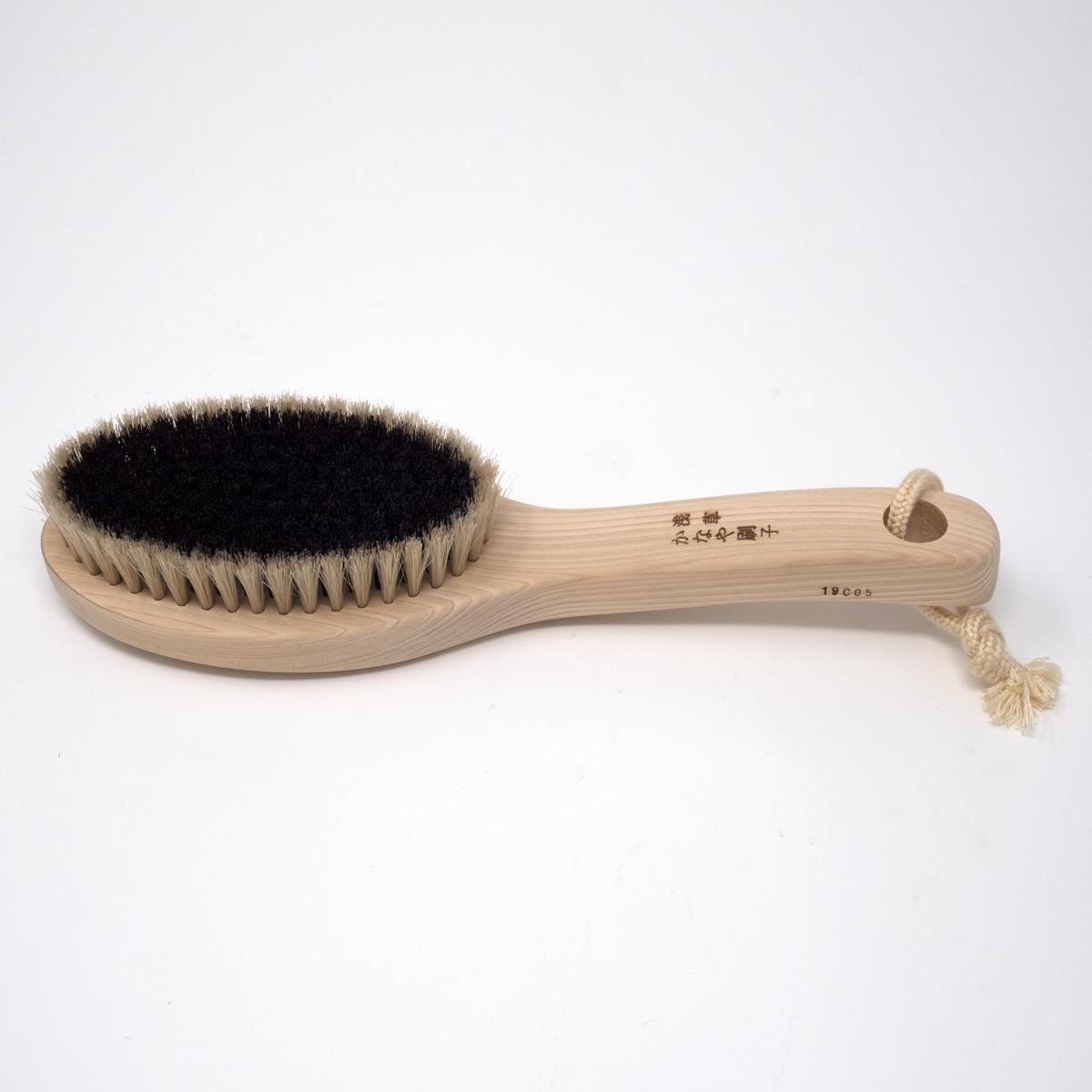 large brush side