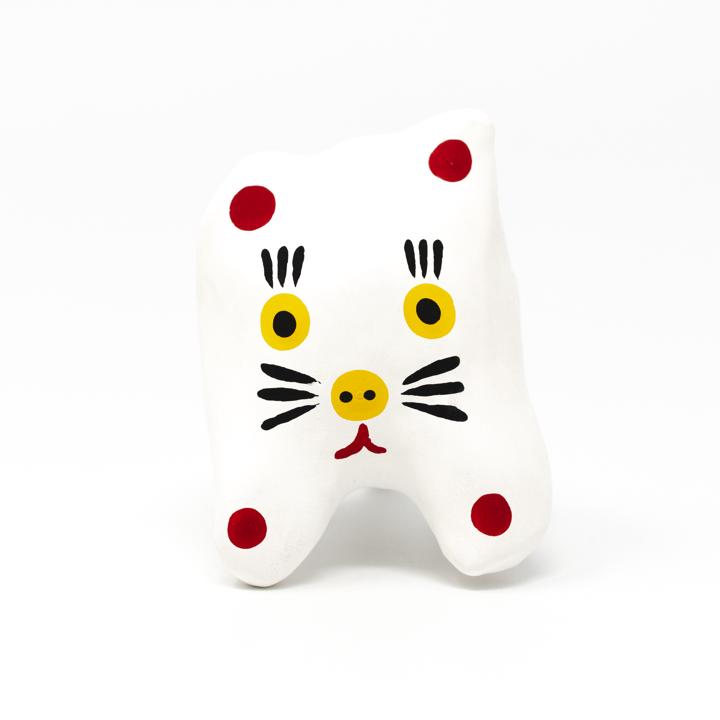 Maneki Neko Hariko Ornament: White