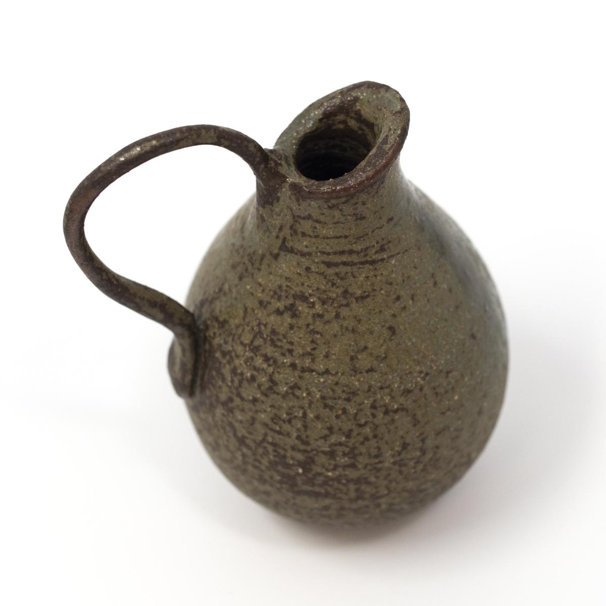 aya green jug top