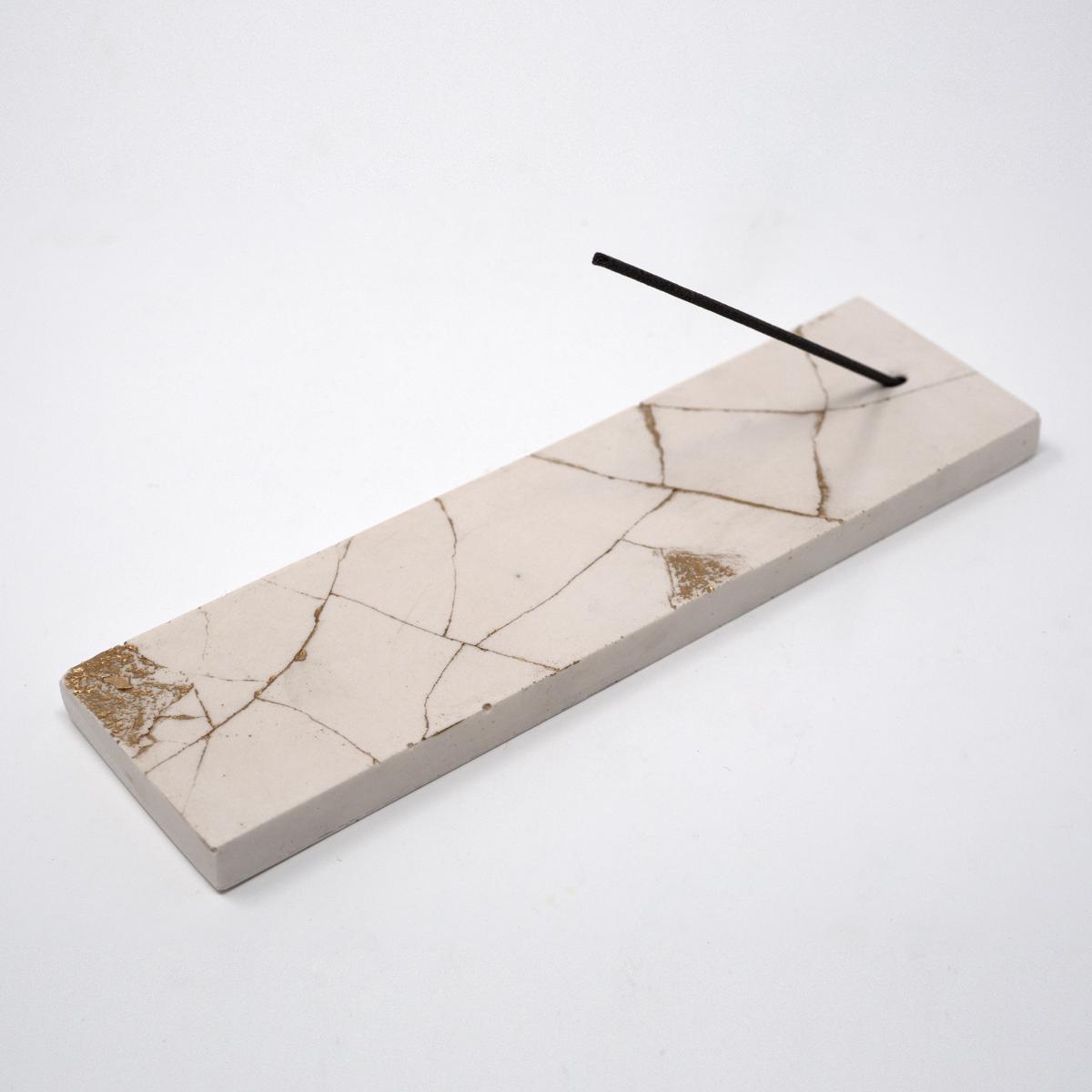 incense oblong holder white with stick