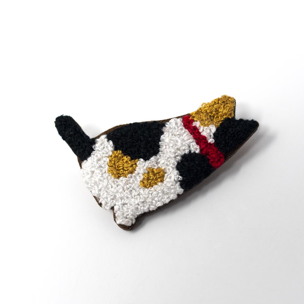 stitch works black white cat pin angle