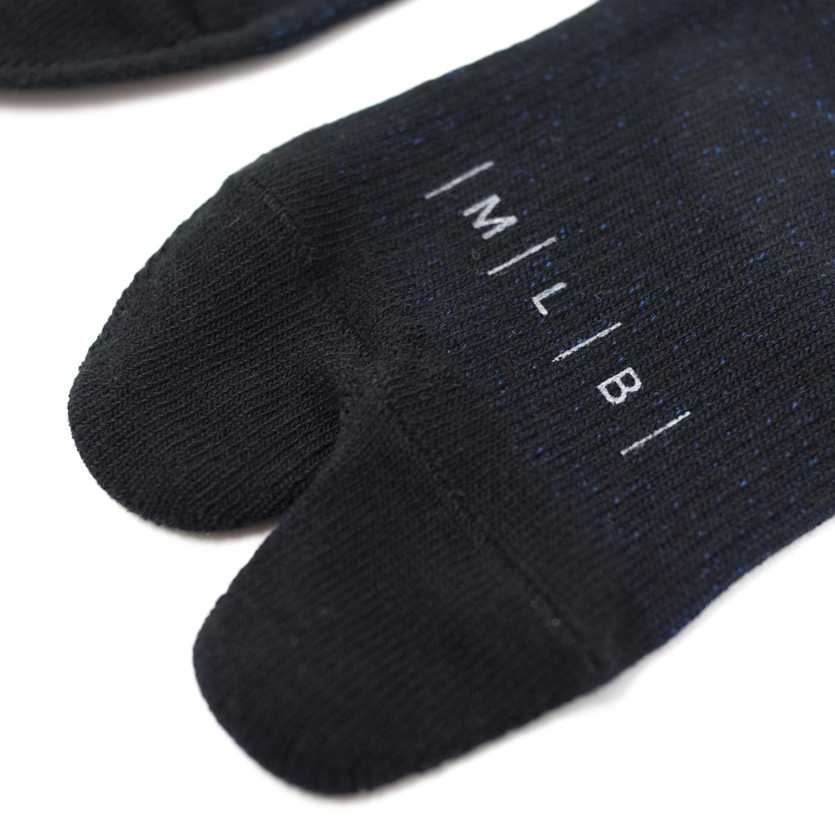 syn project blood flow socks balance closeup