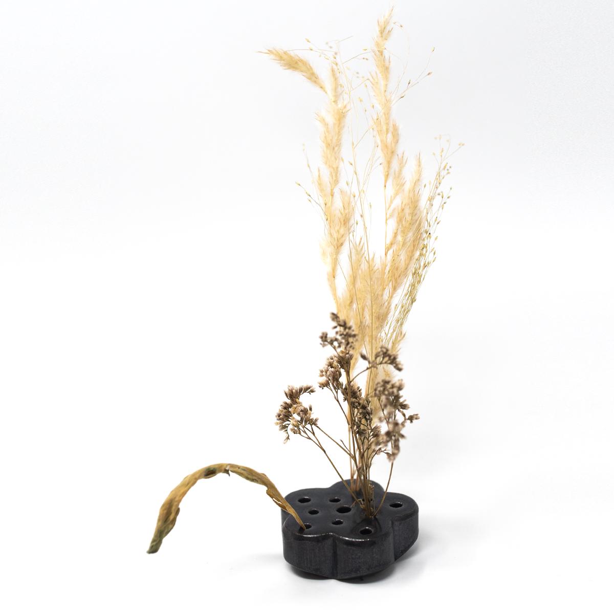 be oom ikebana small black top angle