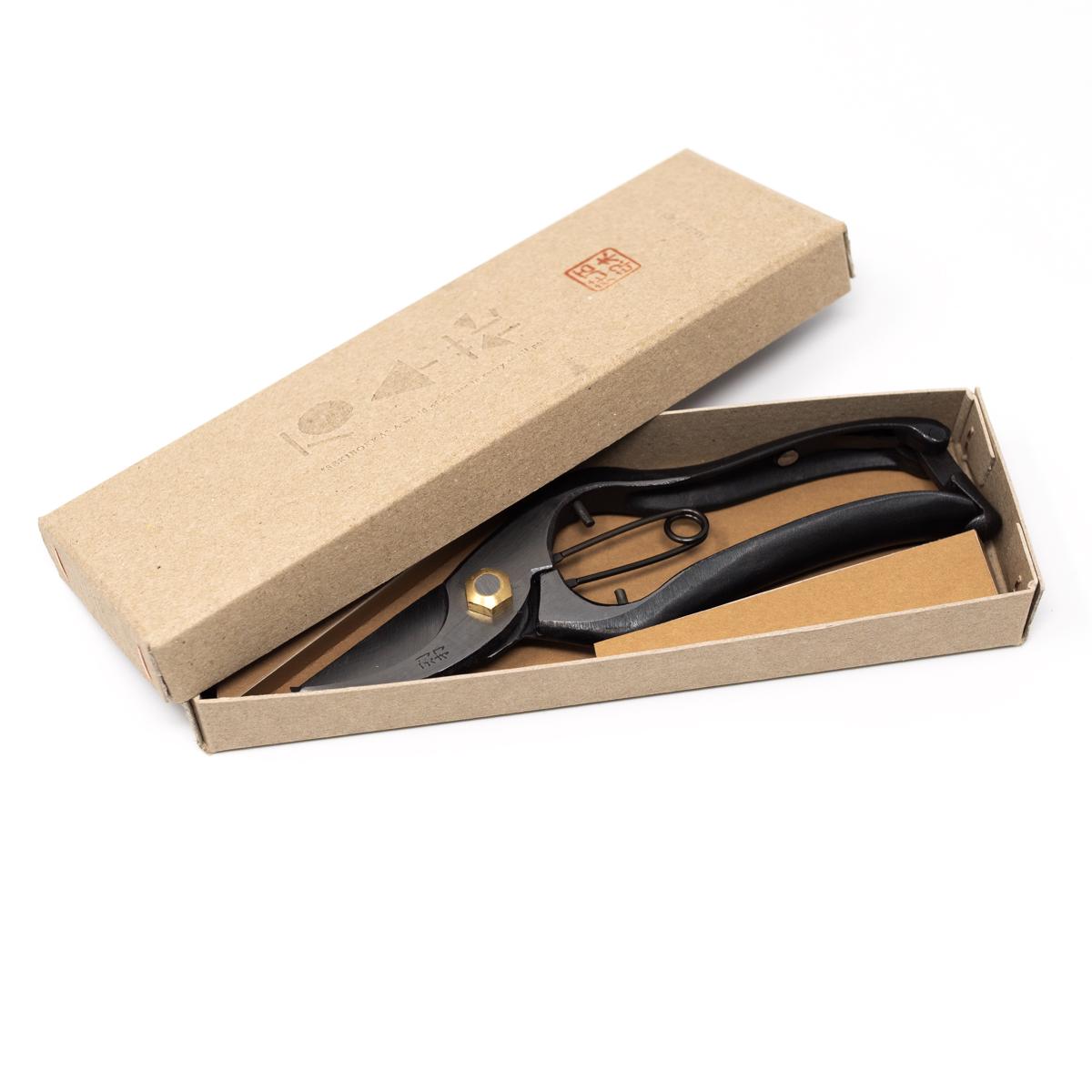 sekibokka ikenobo secateurs box open