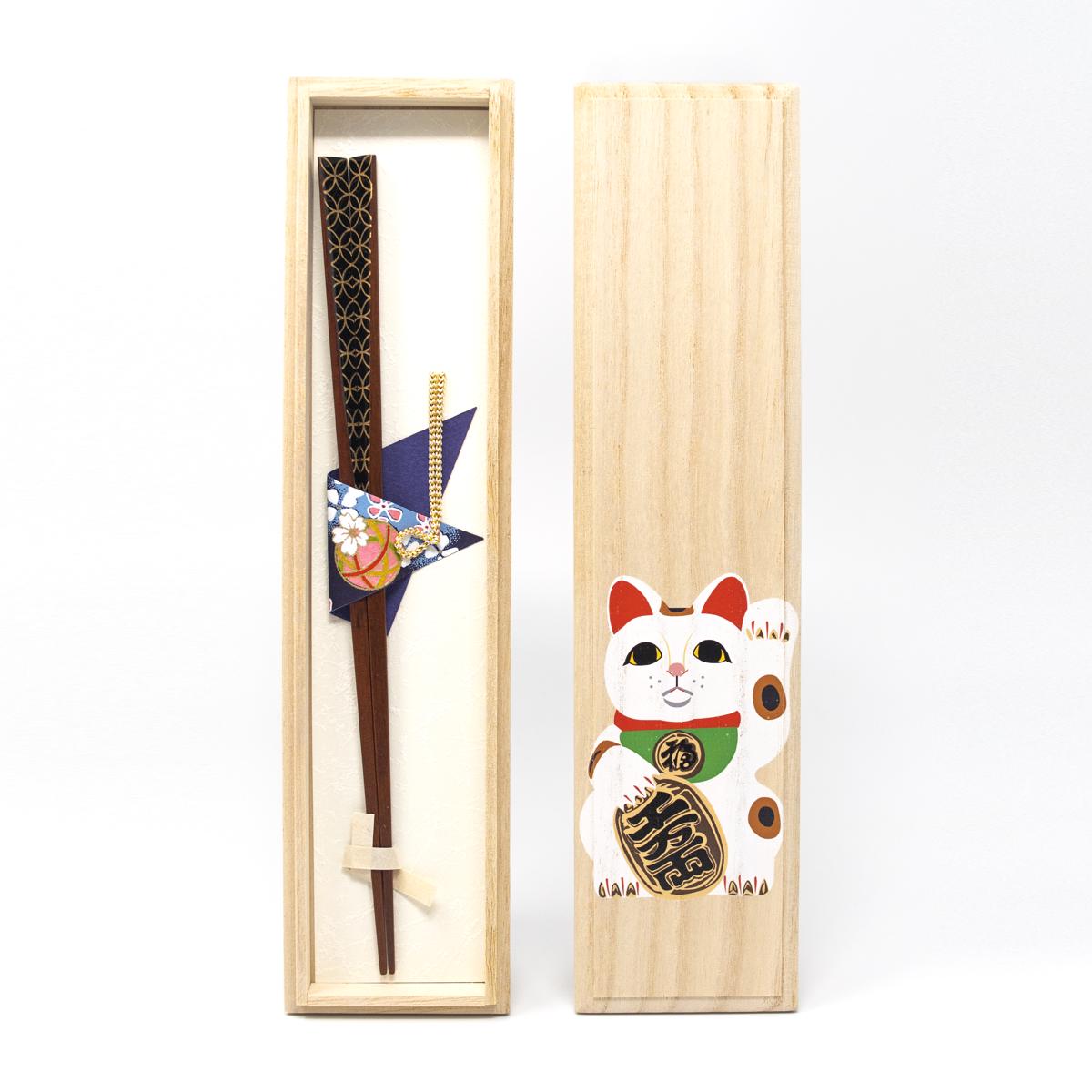hyozaemon cat chopsticks box open