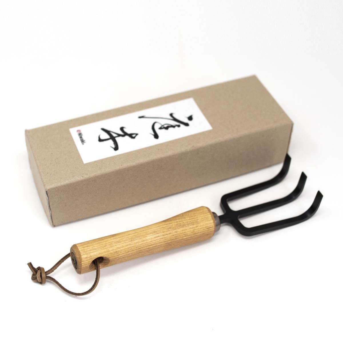 niwaki hand rake box top angle
