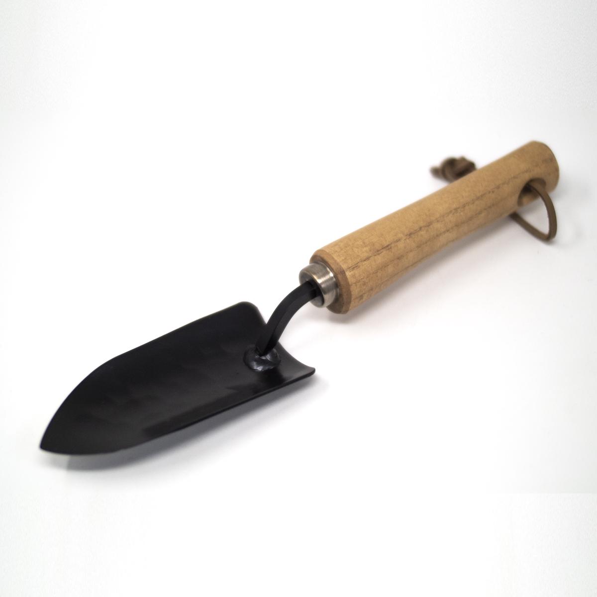 niwaki garden trowel side angle