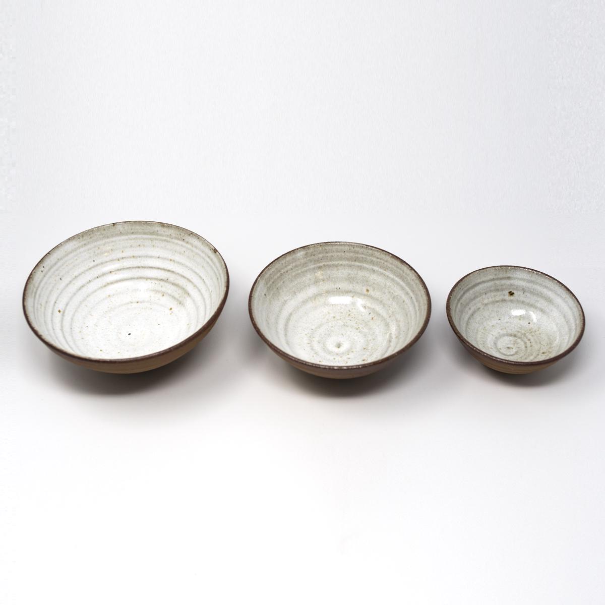 lisa armour brown white bowl set all side