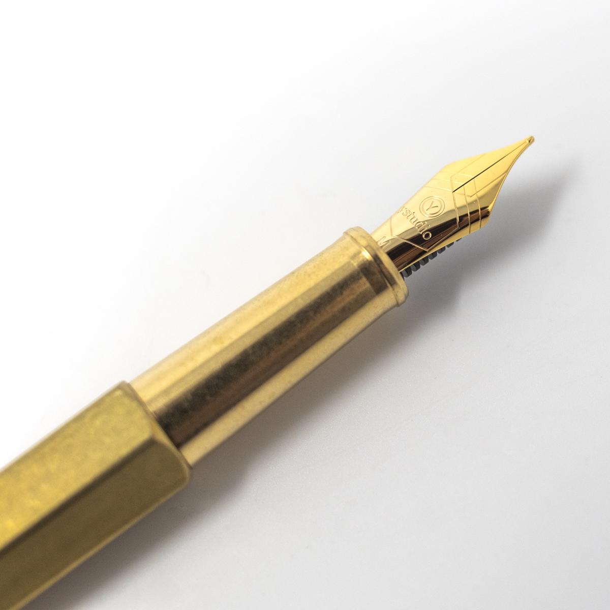 notable y studio brass fountain pen closeup top