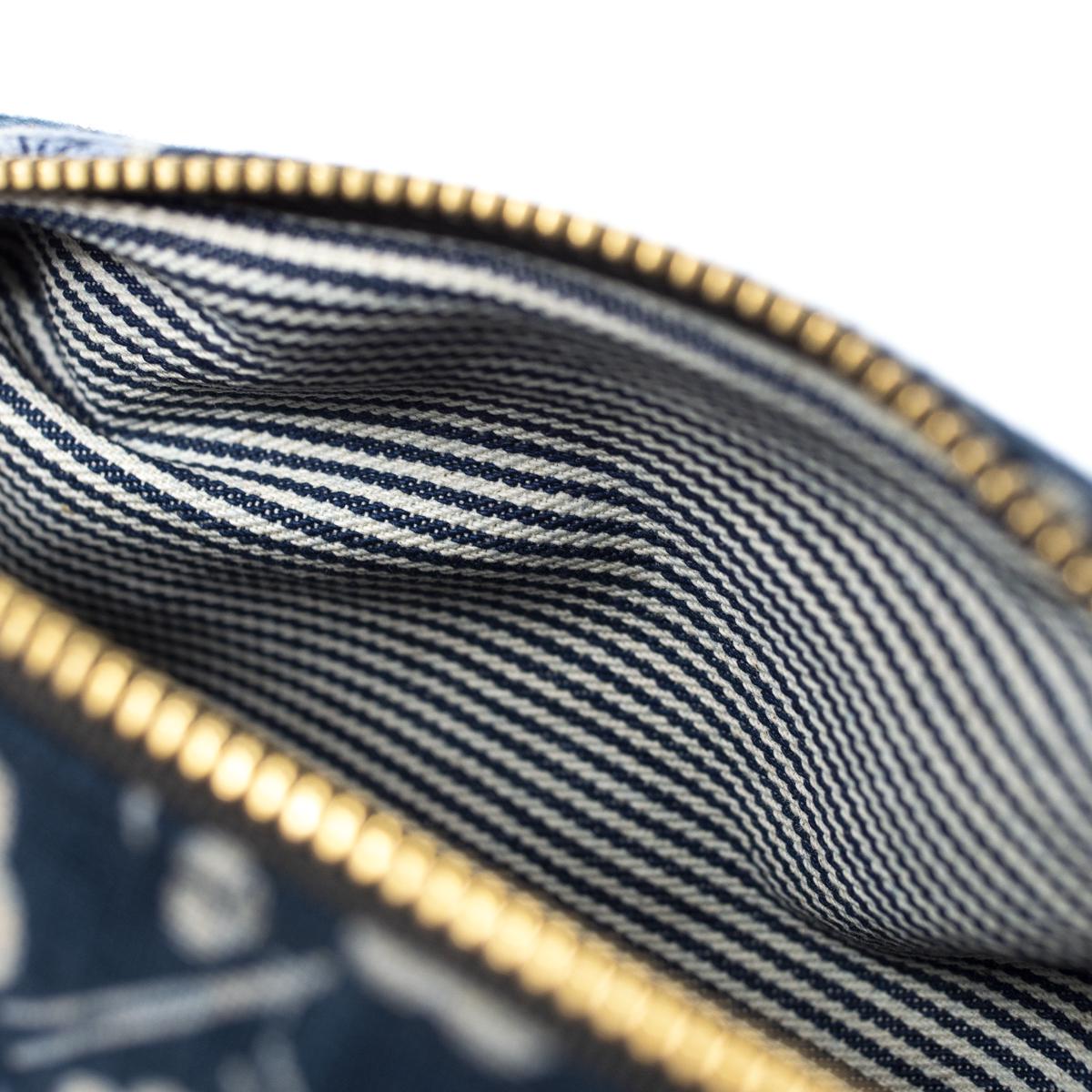 Kiriko made flower purse inside