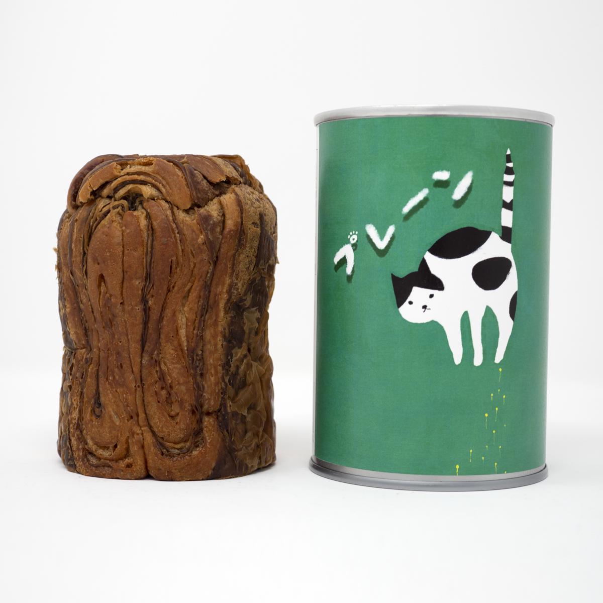 bread in can green front with bread