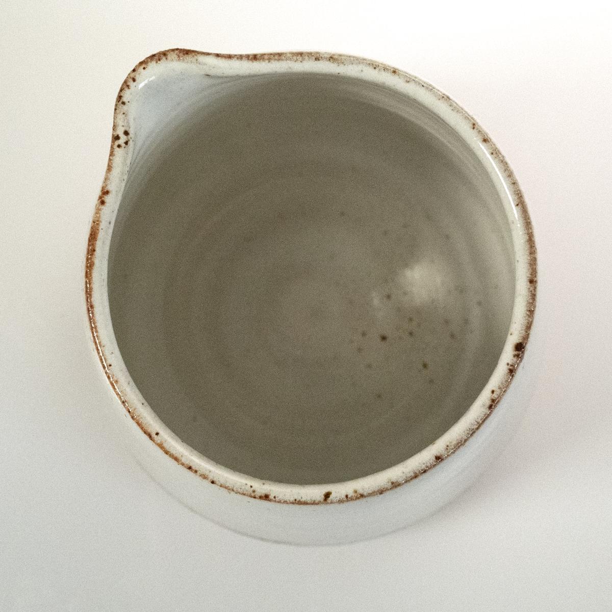 white jug top
