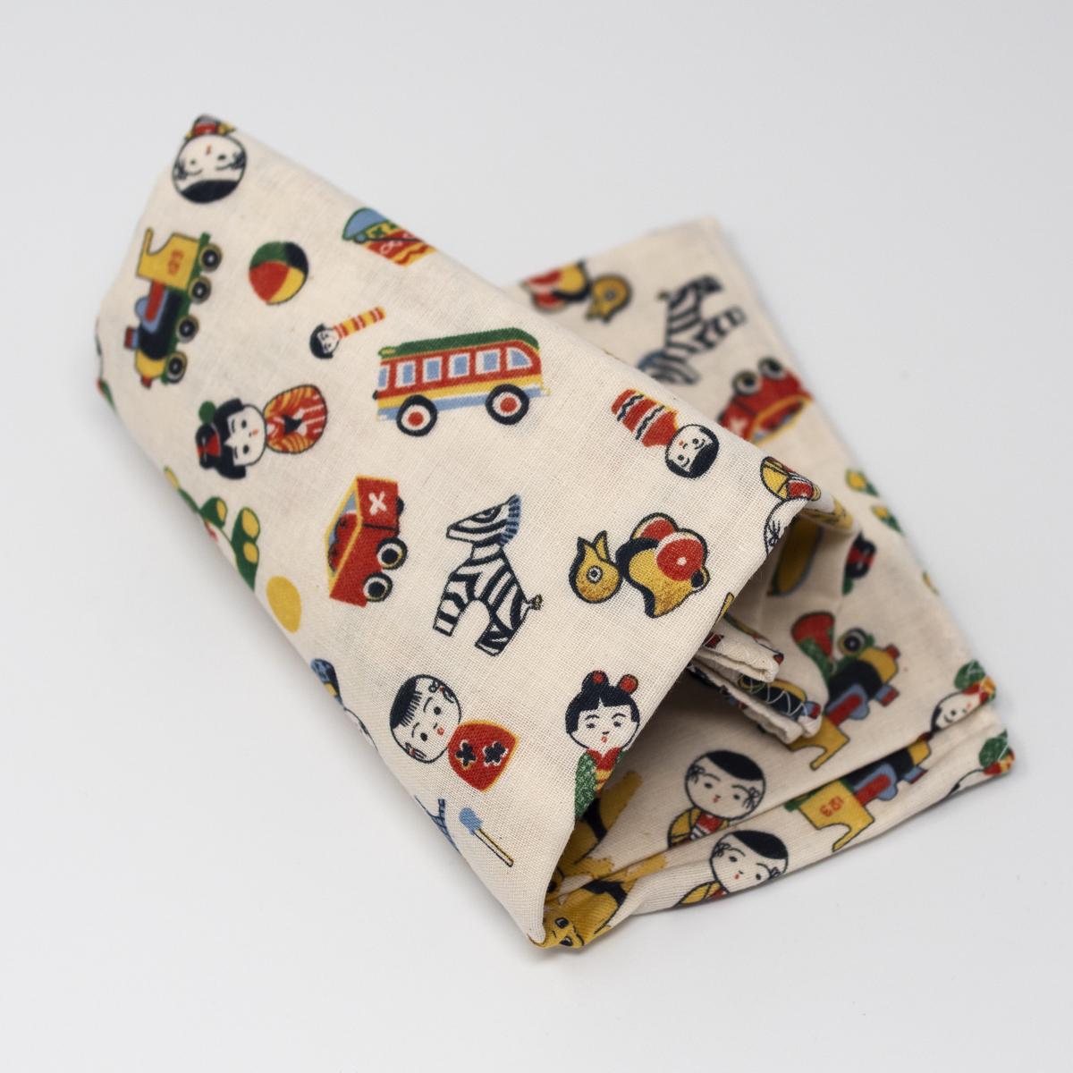 kiriko childrens cloth closeup open
