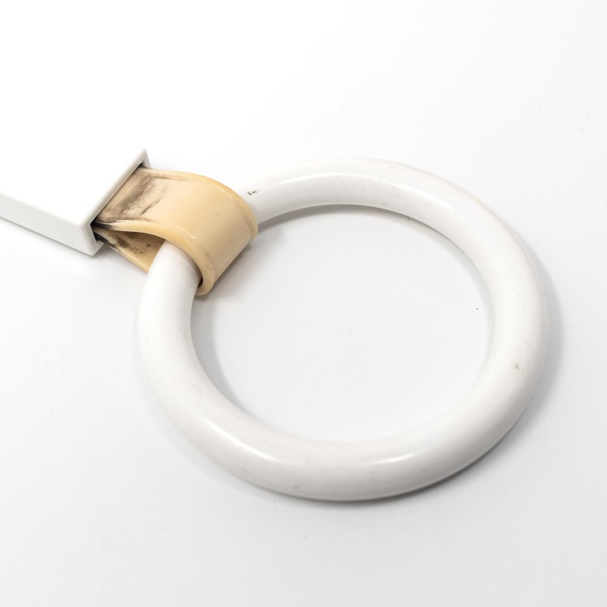 general 2023 handle long white circle end