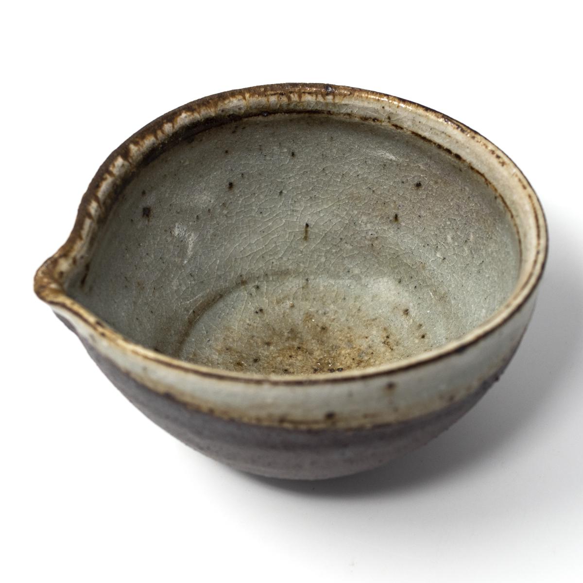 isao brown white pitcher top