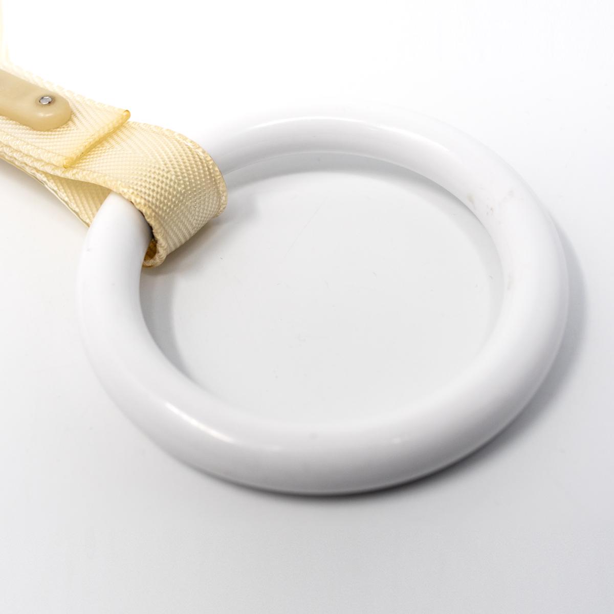 general 2023 handle short white circle closeup