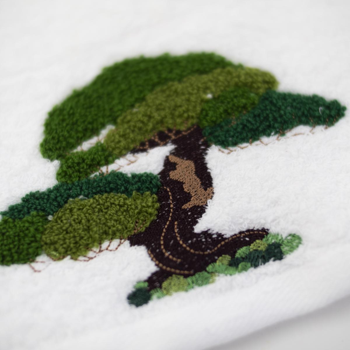 tree facetowel closeup
