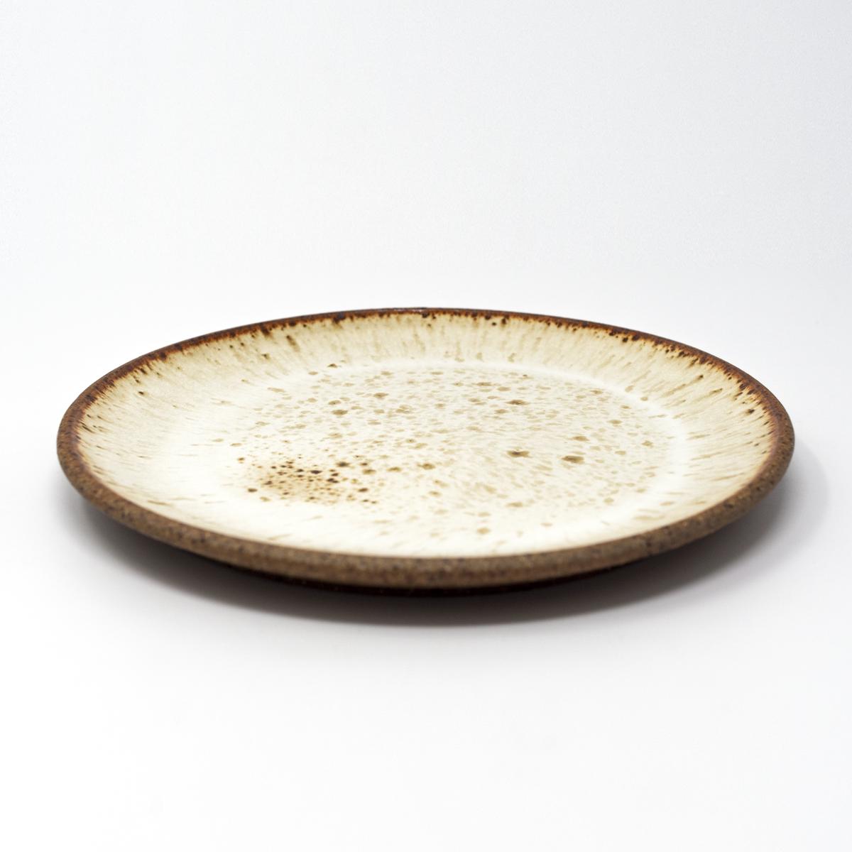 lisa armour brown cream plate side
