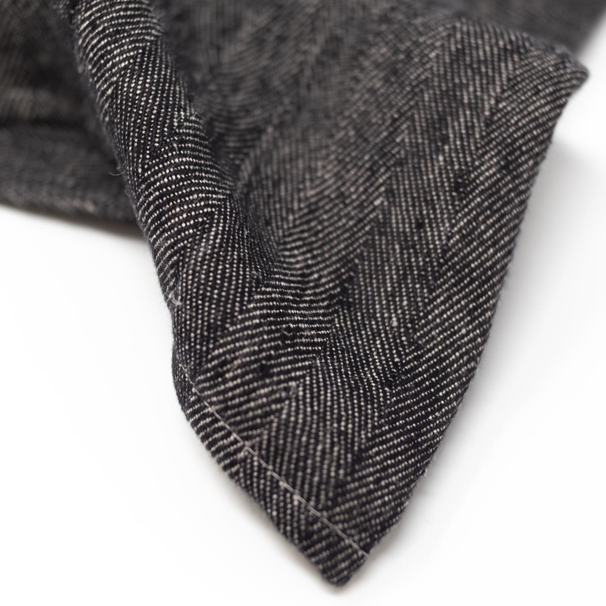 blasta henriet cloth closeup