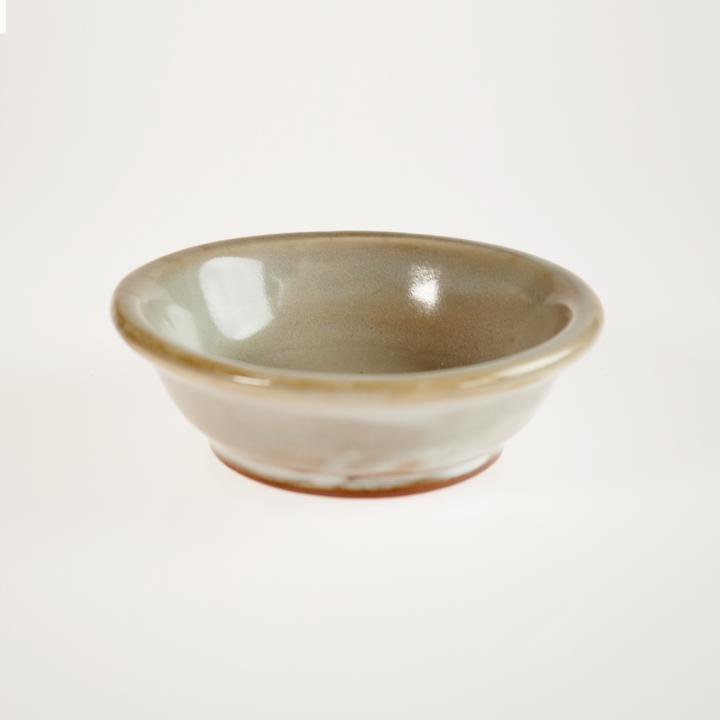 white japanese bowl
