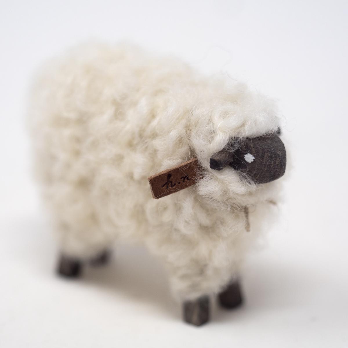 sheep black angle alt