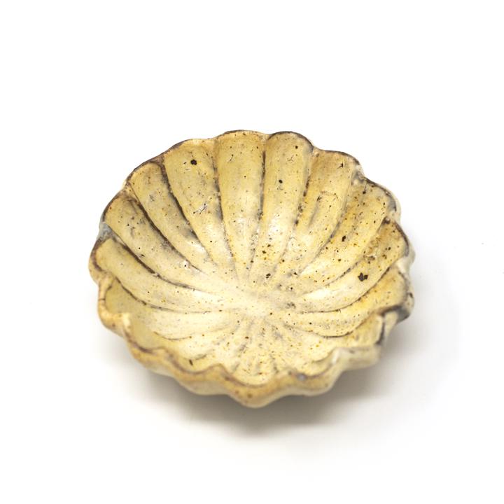 Fumie Suzuki ceramics small white bowl top