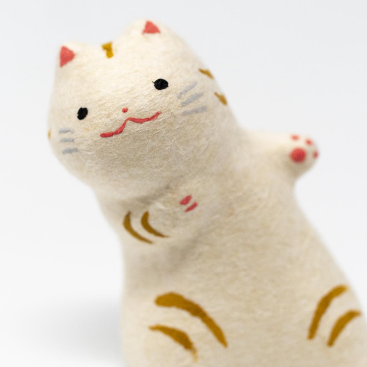 haibara leaning cat closeup