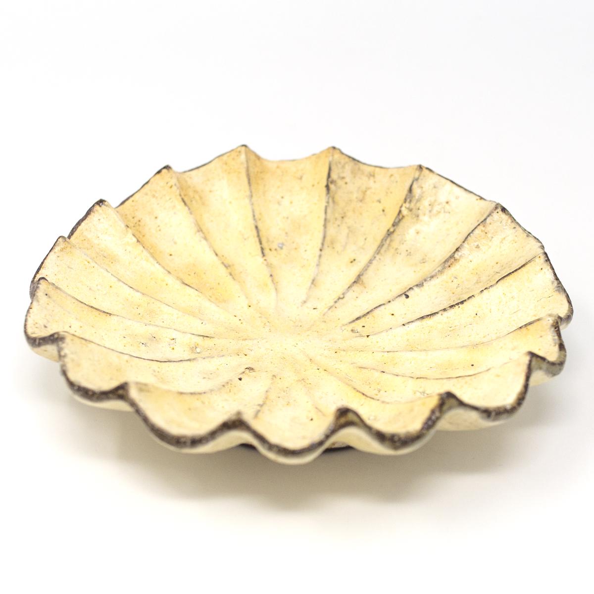Fumie Suzuki ceramic large white dish top angle