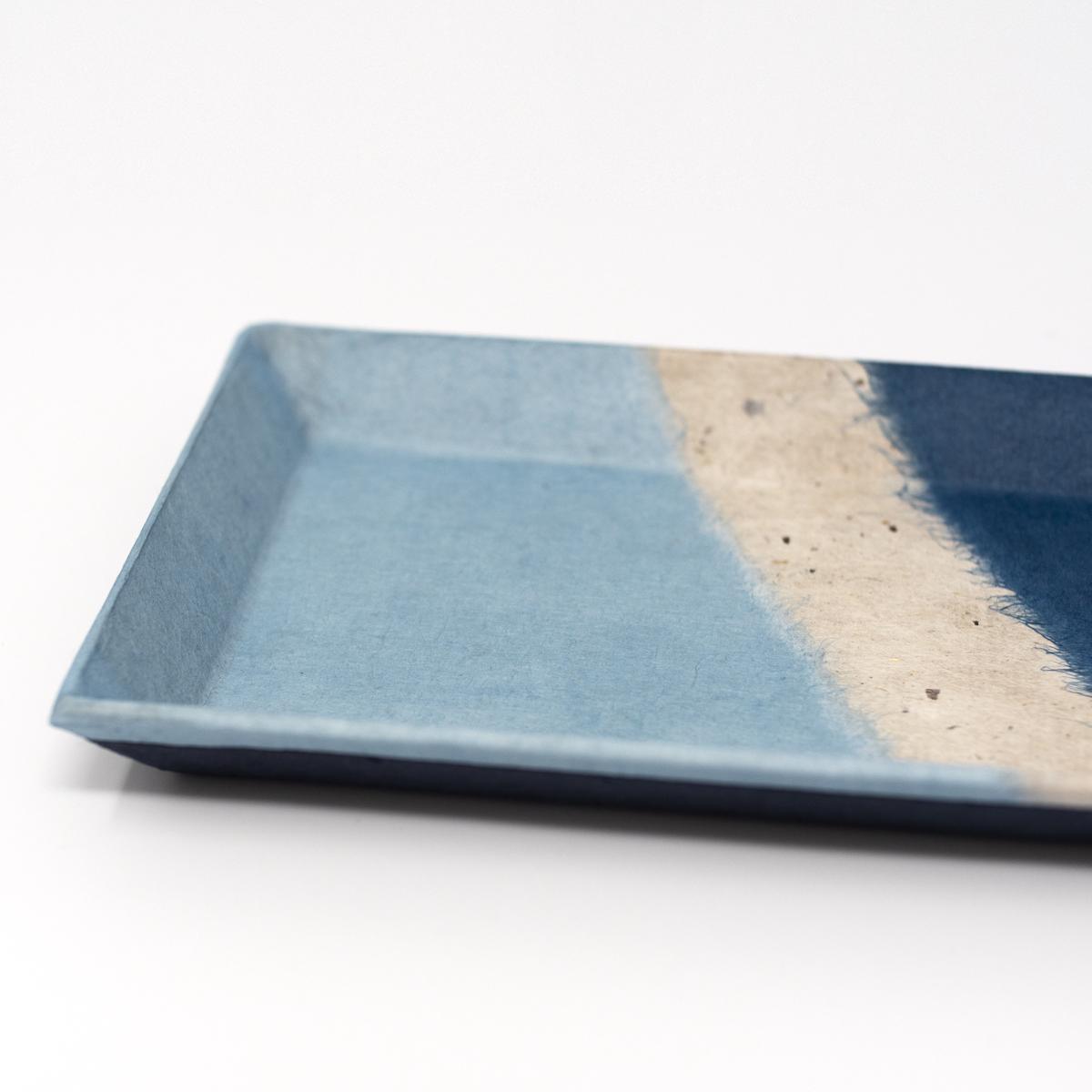 awagami blue tray side closeup