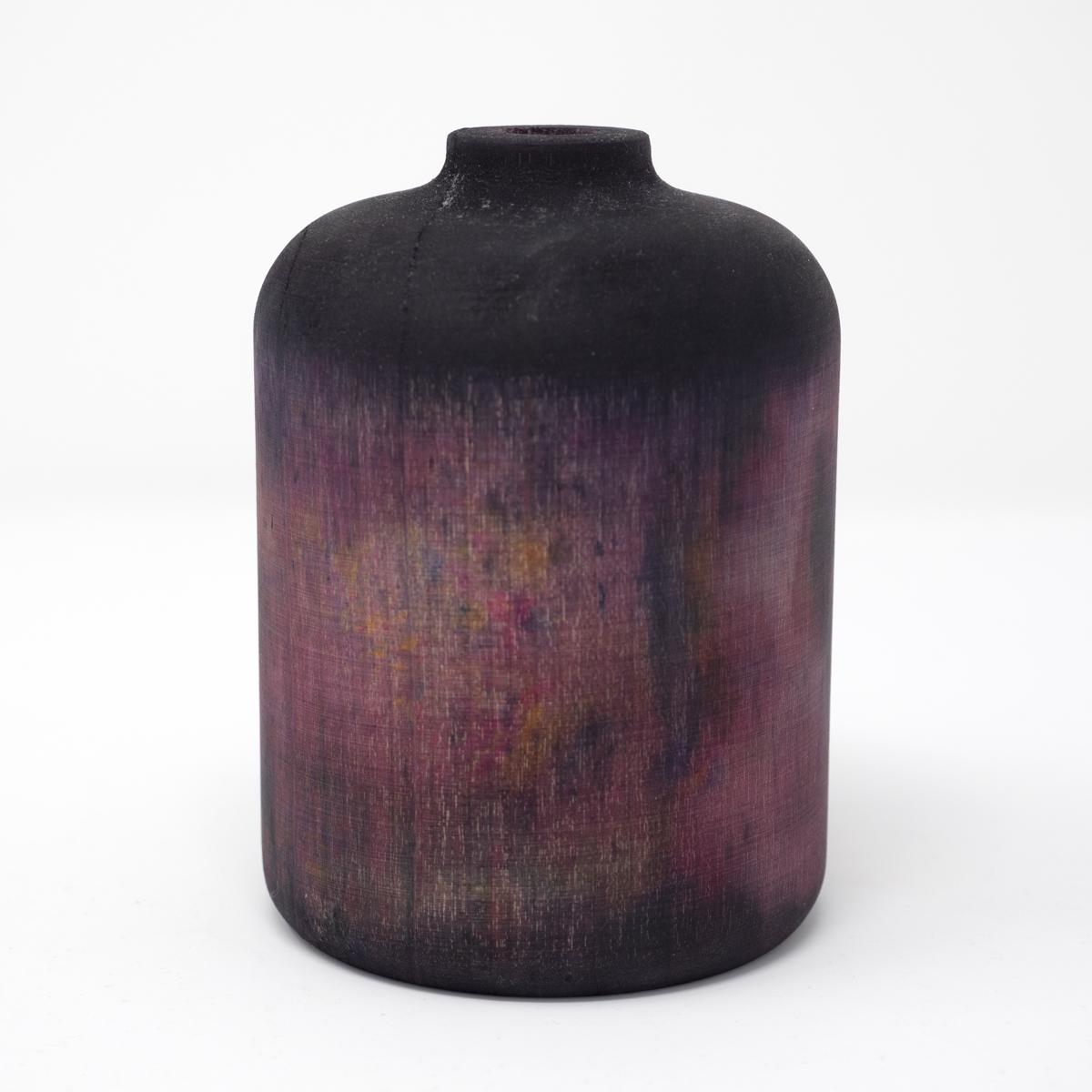 vase front low angle