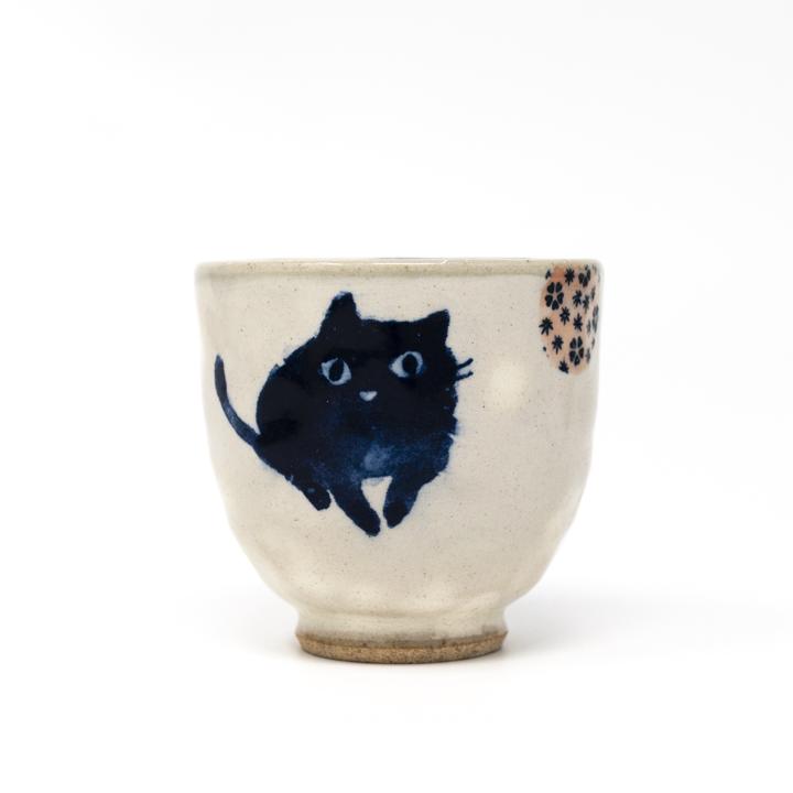 Running Neko Yunomi Teacup