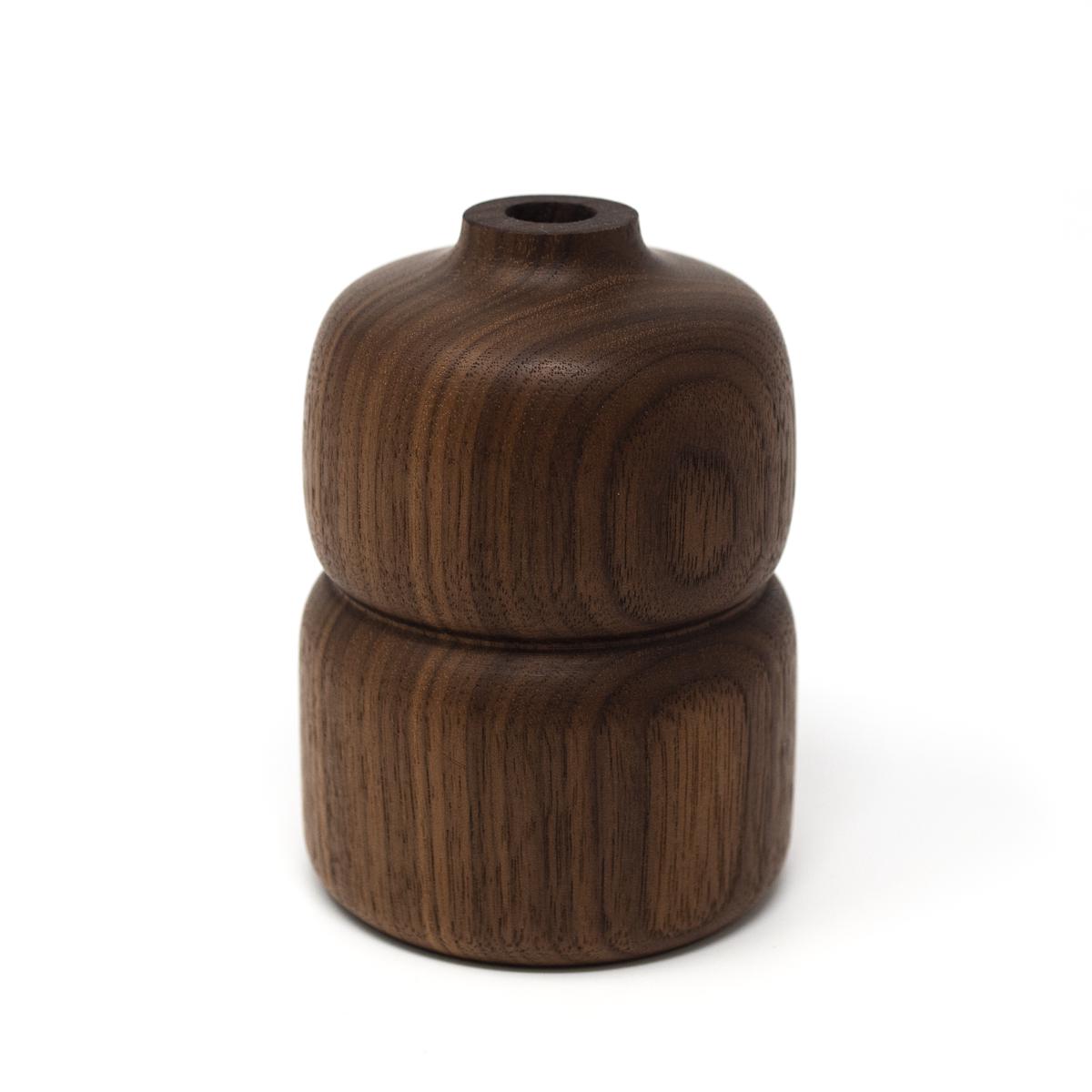 melanie abrantes vase side angle