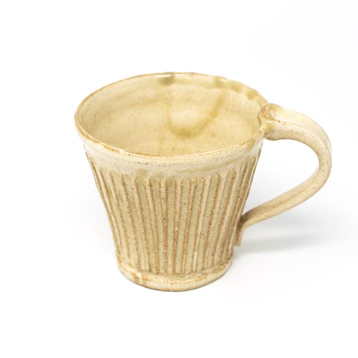 mashiko cream coffee mug side angle